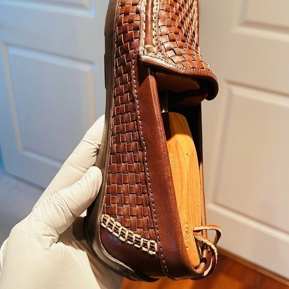 Tommy Bahama Orson Venetian Woven Leather Drivers.